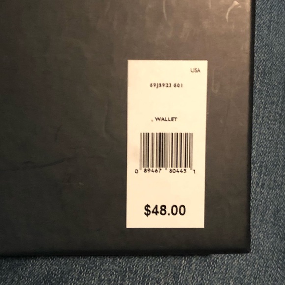 🇺🇸2/$20 Tommy Hilfiger wallet NWT
Or $20 individually - Picture 6 of 7